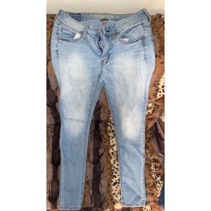 light-washed jeggings.